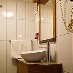 Готель Atlas