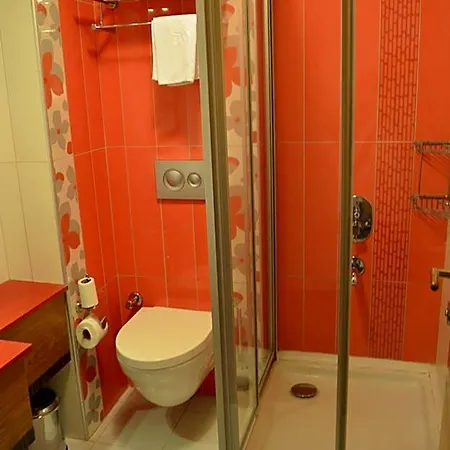 Atlas Hotel 2*