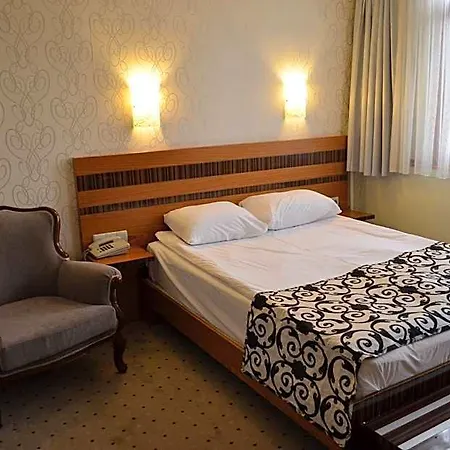 Atlas Hotell 2*