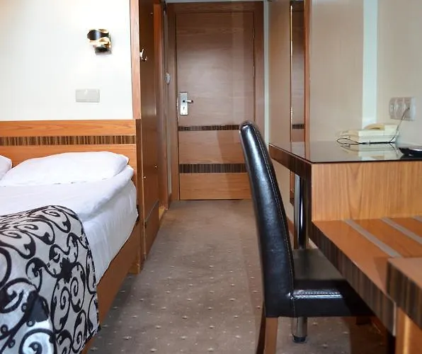 Atlas Ξενοδοχείο Προύσα